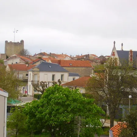 شقة D'une A A 50 M De La Avec Vue Sur La Piscine Partagee Et Jardin Amenage فورا